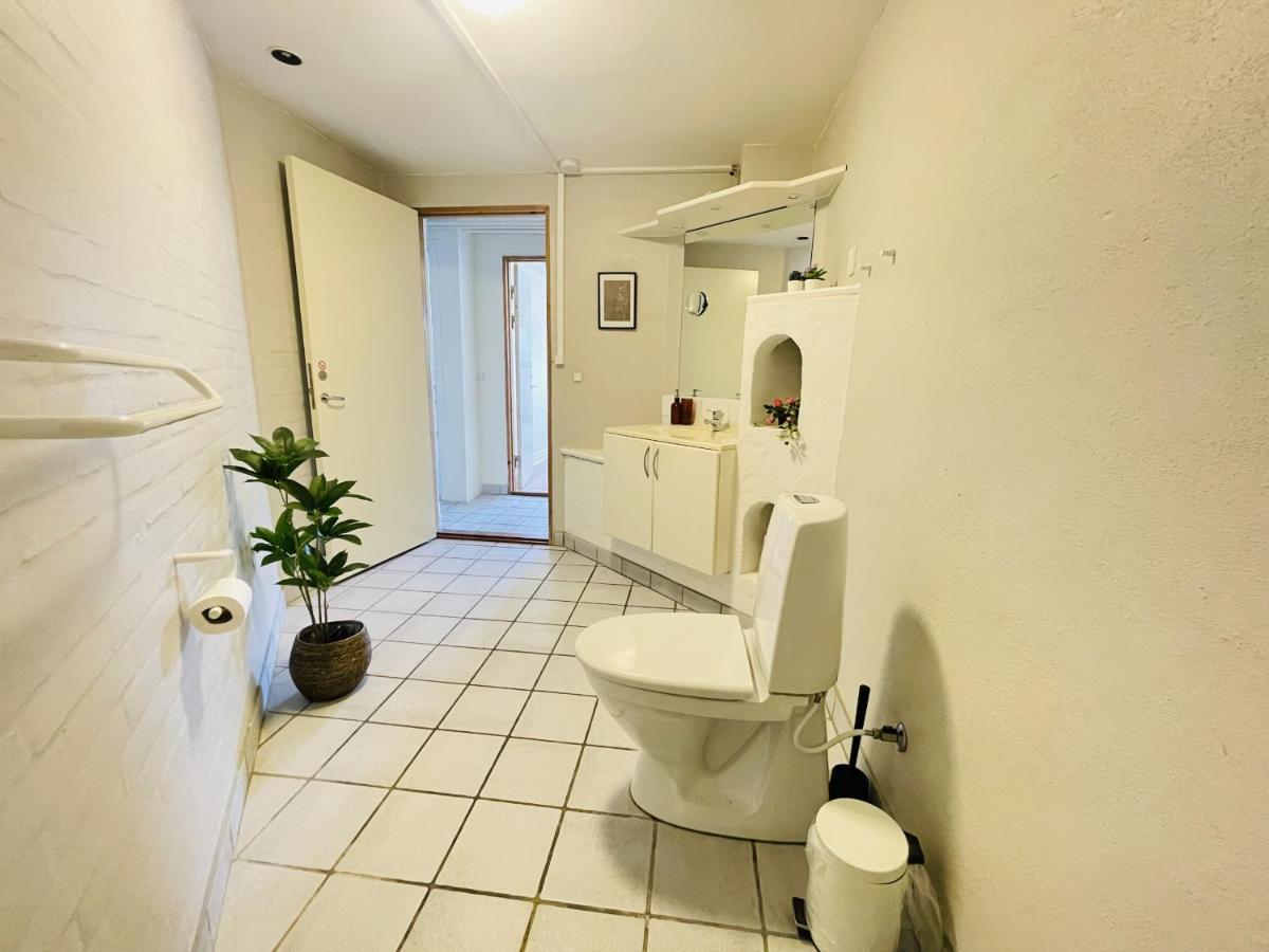 Aday - 2 Bedroom Apartment Close To Aalborg Hospital Eksteriør bilde
